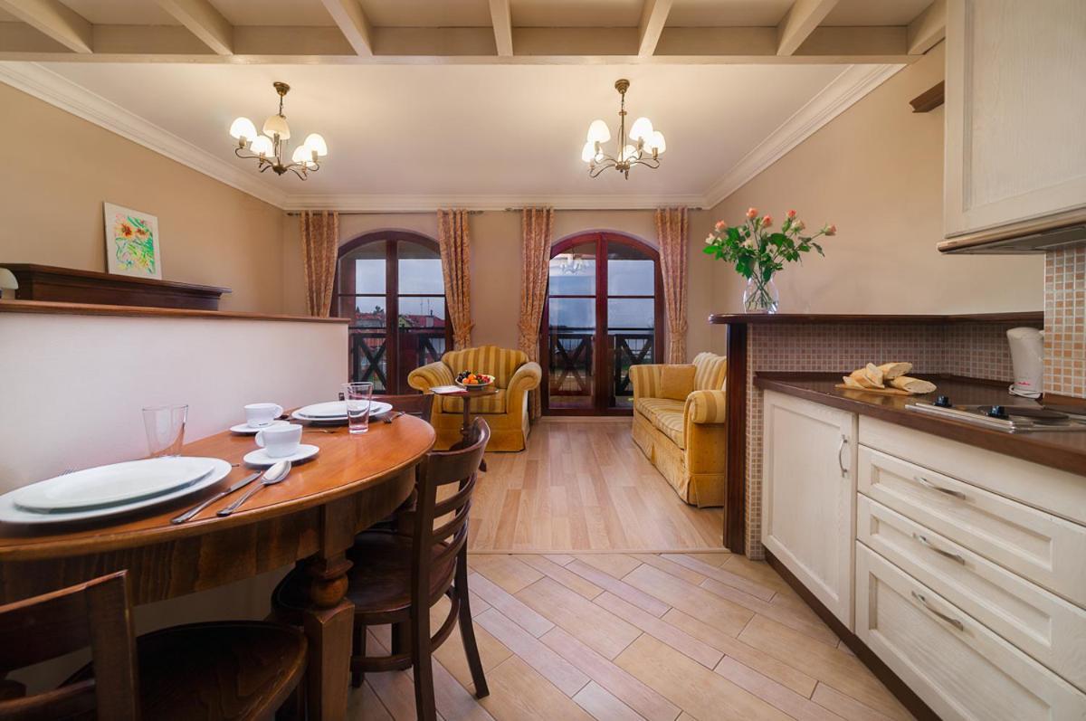 Apartamenty Portowe Mikołajki Dış mekan fotoğraf